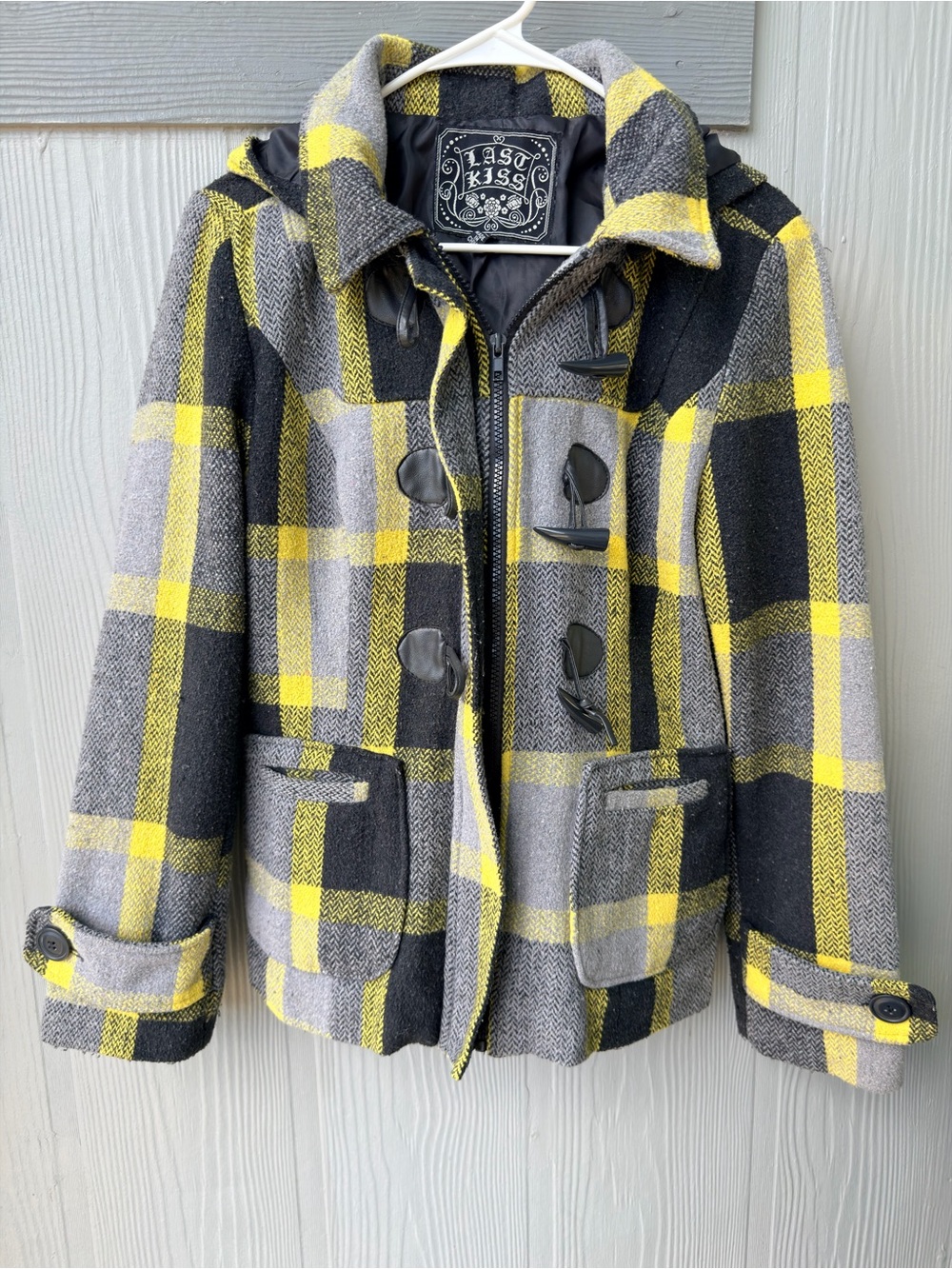 Last Kiss Women’s Yellow & Gray Plaid Hooded Jacket
